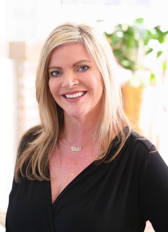 Vicki McIntosh Klein, Managing Broker